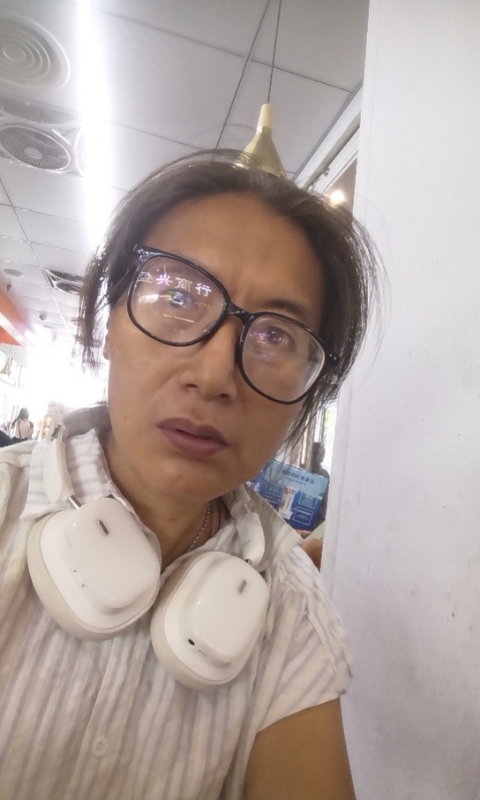冬天的蔷薇的第三张照片--新北交友中心